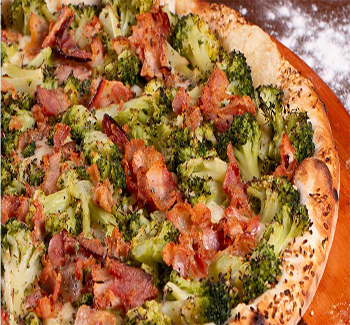 brocolis temperado, mussarela e bacon