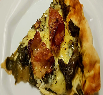 escarola refogada, mussarela, e bacon