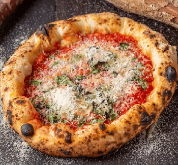 mussarela, tomate, e parmesao